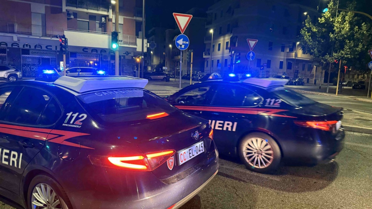 Arresti domiciliari per donna che viola divieto di avvicinamento