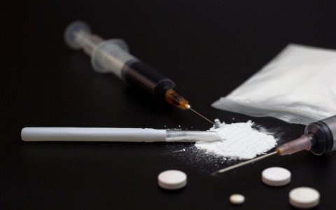 52enne denunciato dopo test positivo alla cocaina e rifiuto di accertamenti