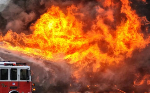 Traffico in tilt sulla Salaria a Osteria Nuova per incendio