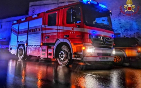 Dai Carabinieri ai Vigili del Fuoco: un divaricatore per il soccorso