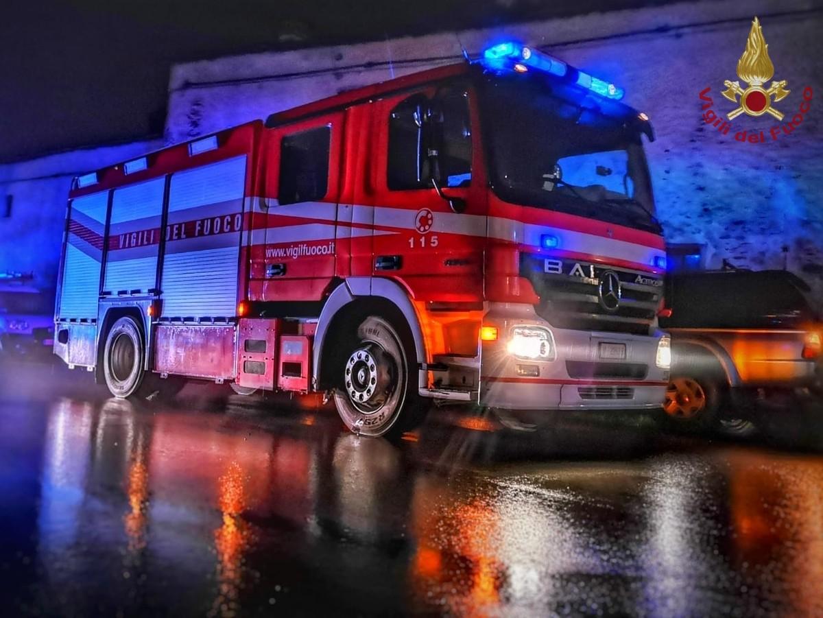 Dai Carabinieri ai Vigili del Fuoco: un divaricatore per il soccorso